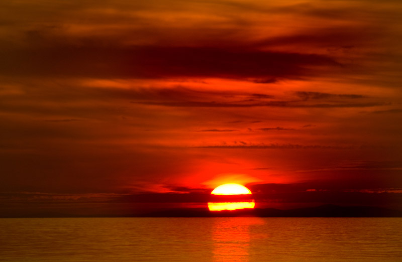 To save this picture as Windows Wallpaper - right click it - then select "Set as Background"